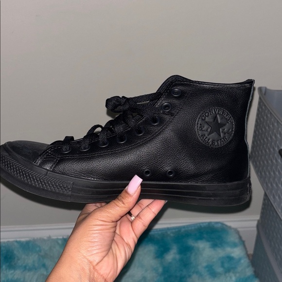 Converse Black Sneakers - Picture 5 of 6